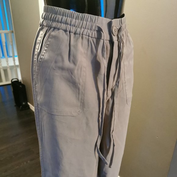 Tahari Jogger Pants (Tan) - Picture 3 of 8